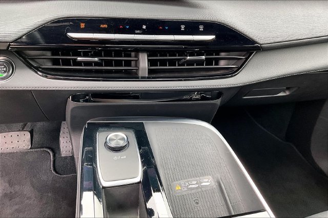 Used 2026 Buick Enclave Preferred FWD image 16
