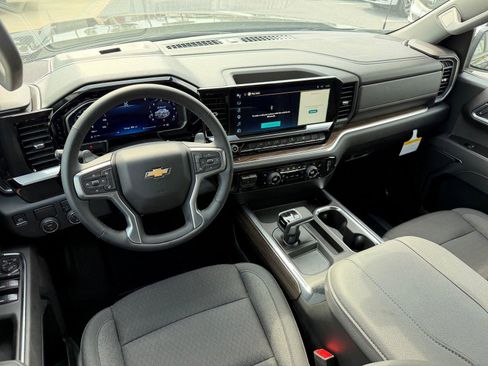 Used 2026 Chevrolet Silverado 1500 LT w/ All Star Edition Plus RWD image 5