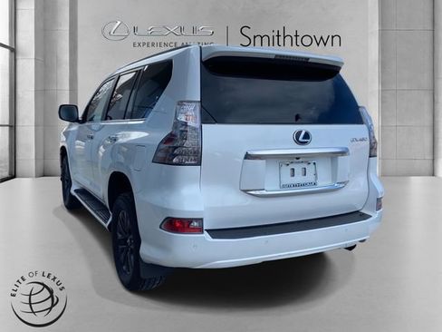 Used 2021 Lexus GX 460 Premium w/ Premium Package image 7
