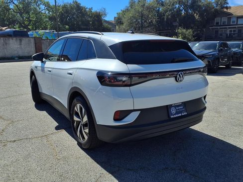 Certified 2023 Volkswagen ID.4 Pro image 5