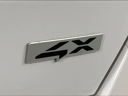 Certified 2024 Kia Sorento S image 8