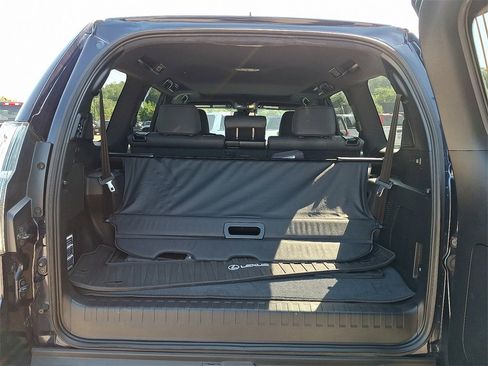 Used 2022 Lexus GX 460 Premium image 28