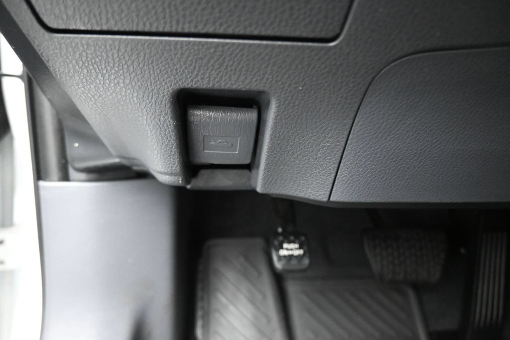 Used 2023 Toyota Camry SE FWD image 26