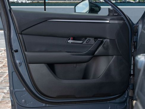 Used 2025 MAZDA CX-50 AWD 2.5 S w/ Cargo Package image 14