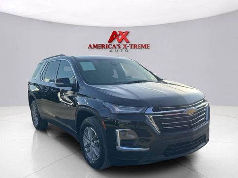 Used 2022 Chevrolet Traverse LT FWD image 8