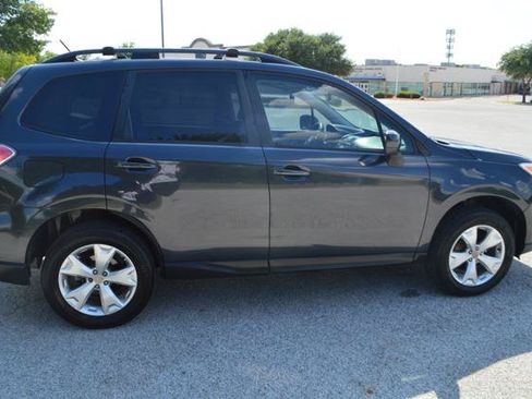 Used 2015 Subaru Forester 2.5i Premium w/ All-Weather Package AWD/4WD image 7
