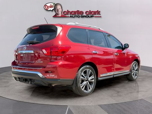 Used 2017 Nissan Pathfinder Platinum AWD/4WD image 5