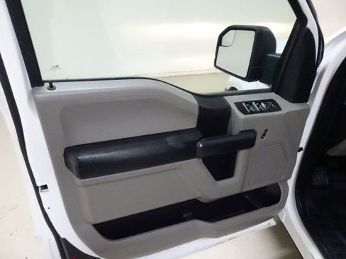 Used 2017 Ford F150 XL w/ Equipment Group 101A Mid image 18