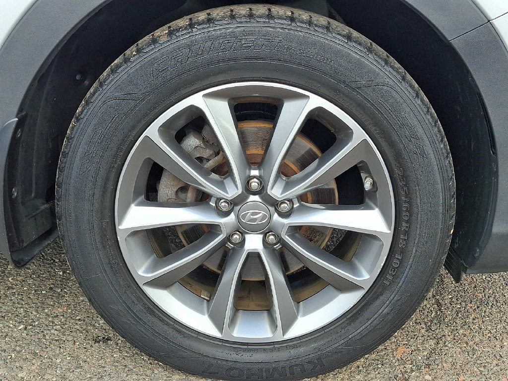 Used 2019 Hyundai Santa Fe XL SE AWD/4WD image 8
