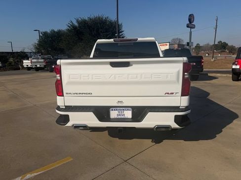 Used 2022 Chevrolet Silverado 1500 RST w/ Convenience Package II AWD/4WD image 6
