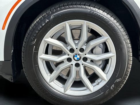 Used 2021 BMW X5 sDrive40i w/ Premium Package 2 RWD image 26