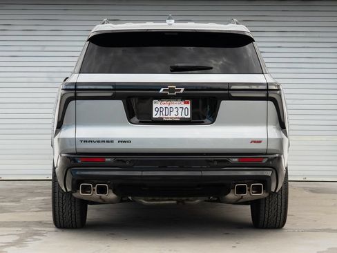Used 2025 Chevrolet Traverse RS AWD/4WD image 27