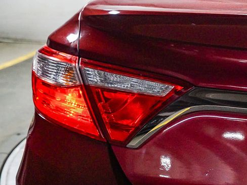 Certified 2016 Toyota Camry SE w/ Protection Package (Q2) image 11