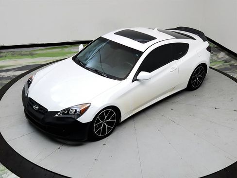 Used 2012 Hyundai Genesis 2.0T RWD image 29