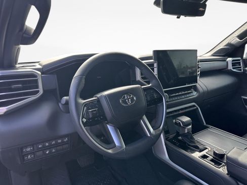 Used 2024 Toyota Sequoia Platinum image 10