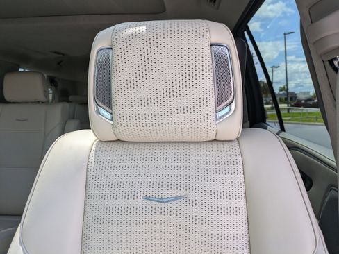 Used 2021 Cadillac Escalade Premium Luxury Platinum AWD/4WD image 22