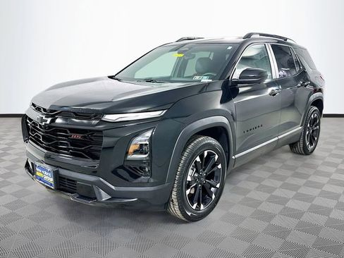 Used 2025 Chevrolet Equinox RS w/ Safety and Technology Package image 3