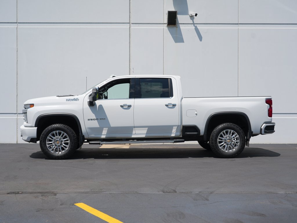 Certified 2022 Chevrolet Silverado 3500 High Country w/ Z71 Off-Road Package AWD/4WD image 7
