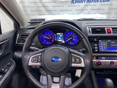 Used 2017 Subaru Outback 2.5i Premium image 15