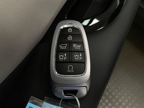 Certified 2024 Hyundai Tucson Limited AWD/4WD image 36