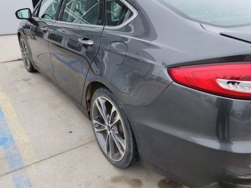 Used 2020 Ford Fusion Titanium image 5