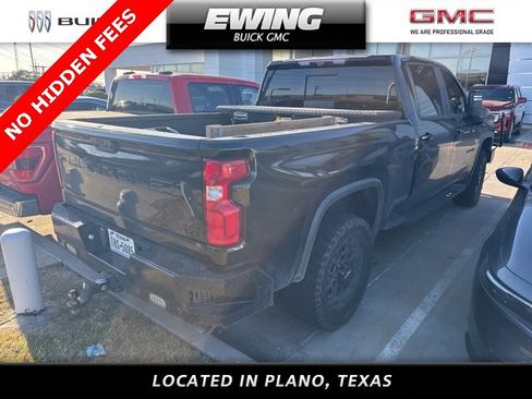 Used 2021 Chevrolet Silverado 2500 LTZ w/ LTZ Plus Package image 4