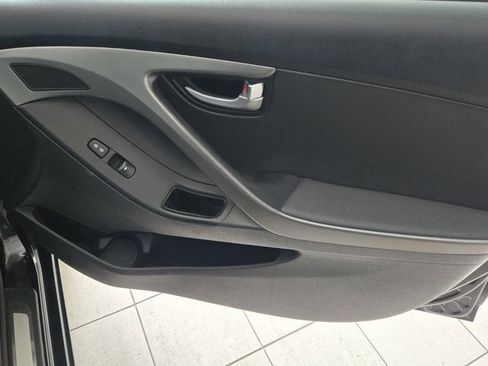 Used 2015 Hyundai Elantra Limited w/ Option Group 05 image 3
