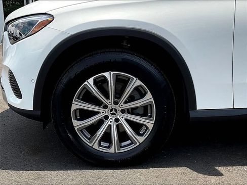 Used 2026 Mercedes-Benz GLC 300 4MATIC image 36