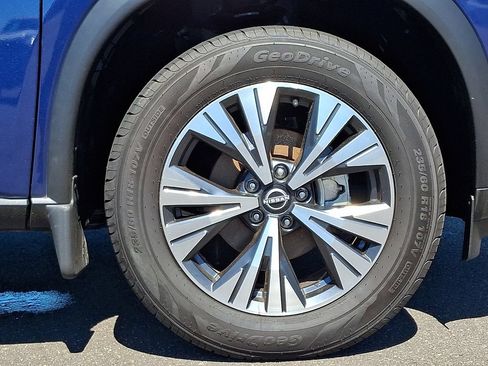 Certified 2023 Nissan Rogue SV AWD/4WD image 9