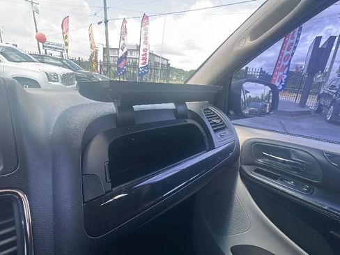 Used 2014 Dodge Grand Caravan American Value Package image 36