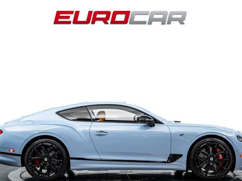 Used 2024 Bentley Continental GT image 6