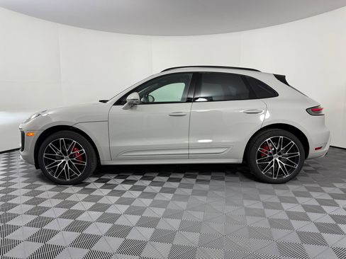 New 2026 Porsche Macan S image 2