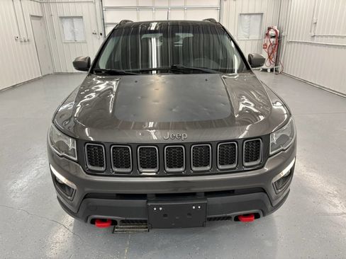 Used 2019 Jeep Compass Trailhawk w/ Cold Weather Group AWD/4WD image 12