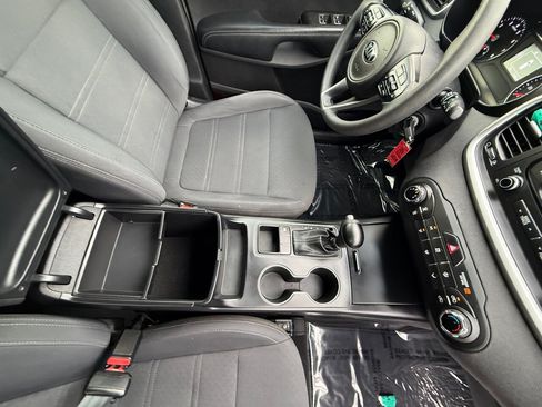 Used 2018 Kia Sorento L FWD image 19