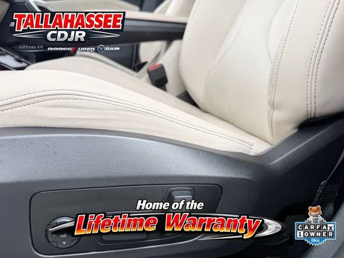 Used 2024 BMW X2 xDrive28i w/ Premium Package AWD/4WD image 15