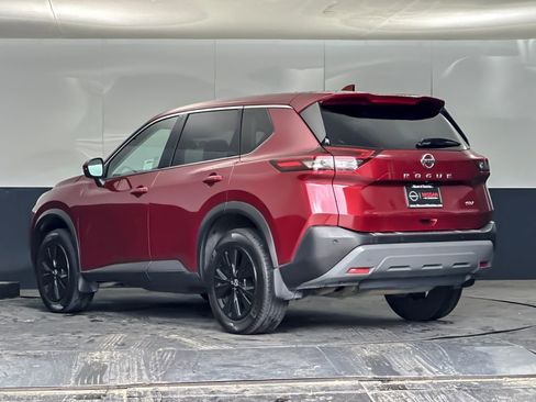 Used 2021 Nissan Rogue SV FWD image 5