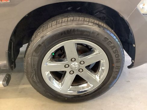 Used 2015 RAM 1500 Express AWD/4WD image 22