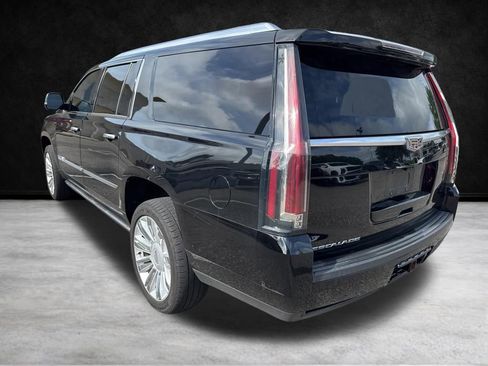 Used 2019 Cadillac Escalade ESV Platinum RWD image 8