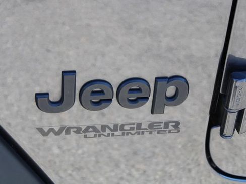 Used 2022 Jeep Wrangler Unlimited Sport AWD/4WD image 8