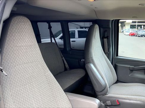 Used 2019 Chevrolet Express 3500 LT w/ LT Preferred Equipment Group RWD image 13