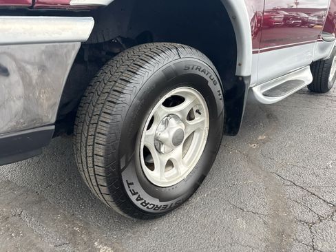 Used 1997 Ford F150 Lariat AWD/4WD image 9