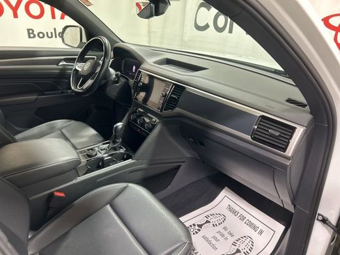 Used 2020 Volkswagen Atlas Cross Sport SEL image 13