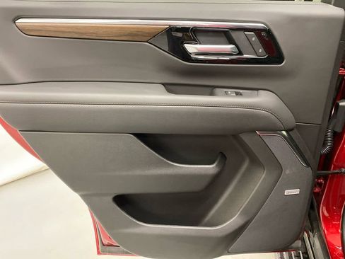 New 2025 Chevrolet Tahoe High Country image 12