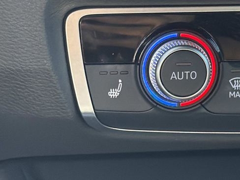 Used 2023 Audi Q3 2.0T Premium image 15