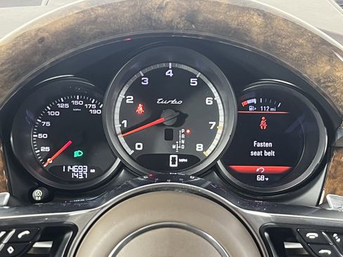 Used 2016 Porsche Macan Turbo AWD/4WD image 13