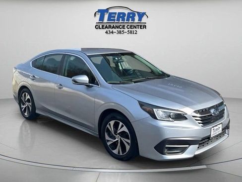 Used 2022 Subaru Legacy Premium image 2