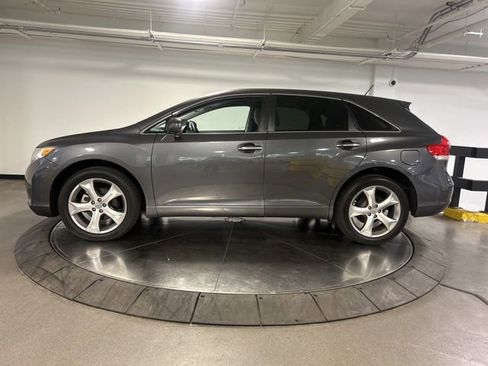 Used 2009 Toyota Venza AWD image 5
