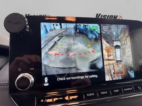 Used 2024 Mitsubishi Outlander SE image 30