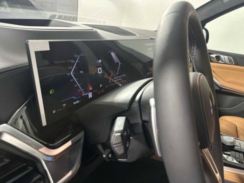 New 2026 BMW X5 M60i image 15