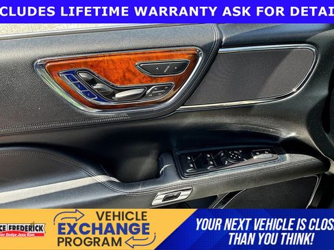 Used 2017 Lincoln Continental Reserve w/ Climate Package AWD/4WD image 27